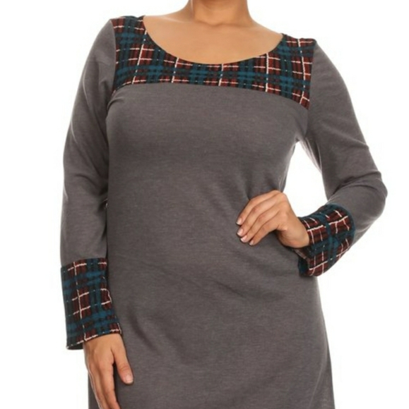 Plus Size Women's Long Sleeve Contrast Dress - Picture 2 of 4